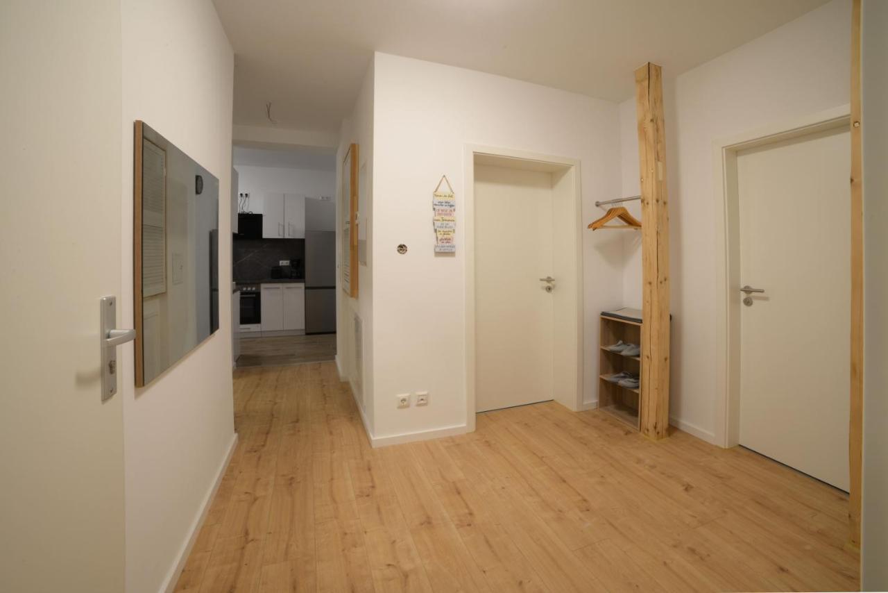 Schoene Ferienwohnung 78M2, 3 Schlafzimmer, 2 Baeder, Zentrumnah, 1Og Erfurt Extérieur photo
