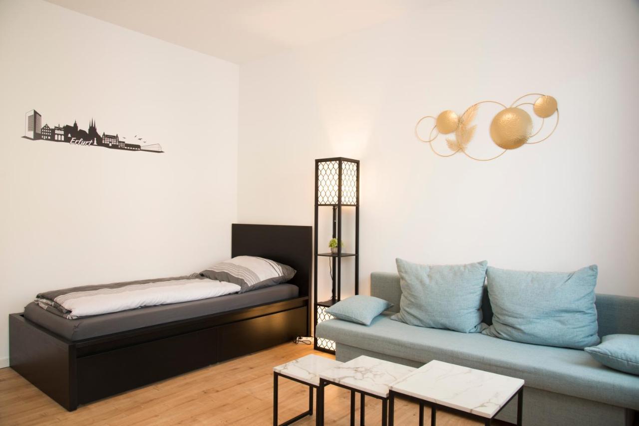 Schoene Ferienwohnung 78M2, 3 Schlafzimmer, 2 Baeder, Zentrumnah, 1Og Erfurt Extérieur photo