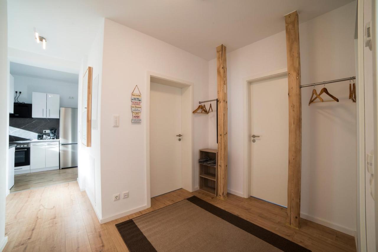Schoene Ferienwohnung 78M2, 3 Schlafzimmer, 2 Baeder, Zentrumnah, 1Og Erfurt Extérieur photo