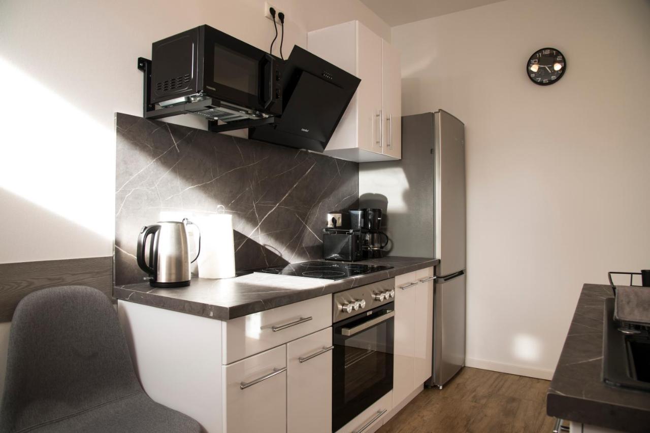 Schoene Ferienwohnung 78M2, 3 Schlafzimmer, 2 Baeder, Zentrumnah, 1Og Erfurt Extérieur photo
